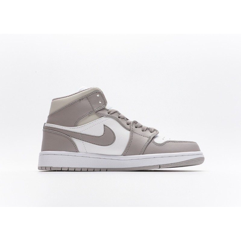 Nike Jordan AJ1 MID mid-top basketball shoes black and white panda Chicago Sand purple buckle broken banned men and women sports shoes
